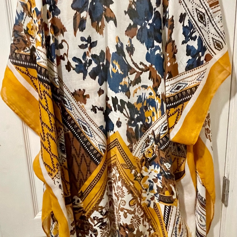 Swimming Cover up - Picture 2 of 3